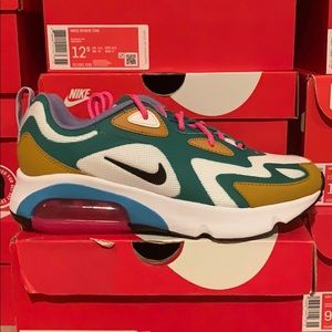 Women’s Air Max 200 Nike Sneaker